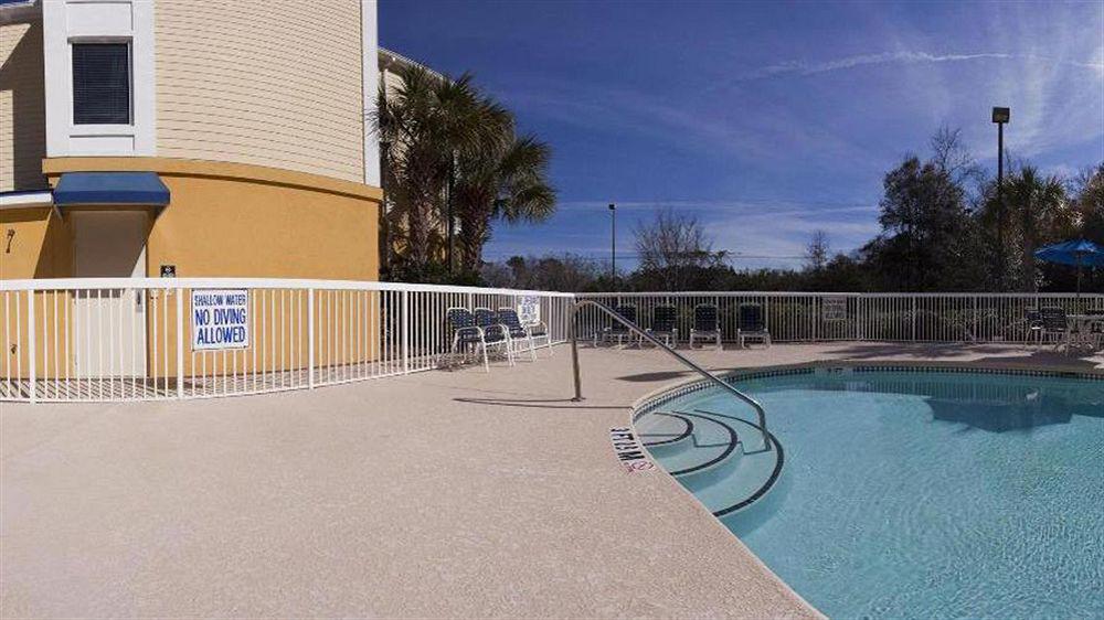Holiday Inn Express Charleston Us Highway 17 & I-526 By Ihg Exterior photo