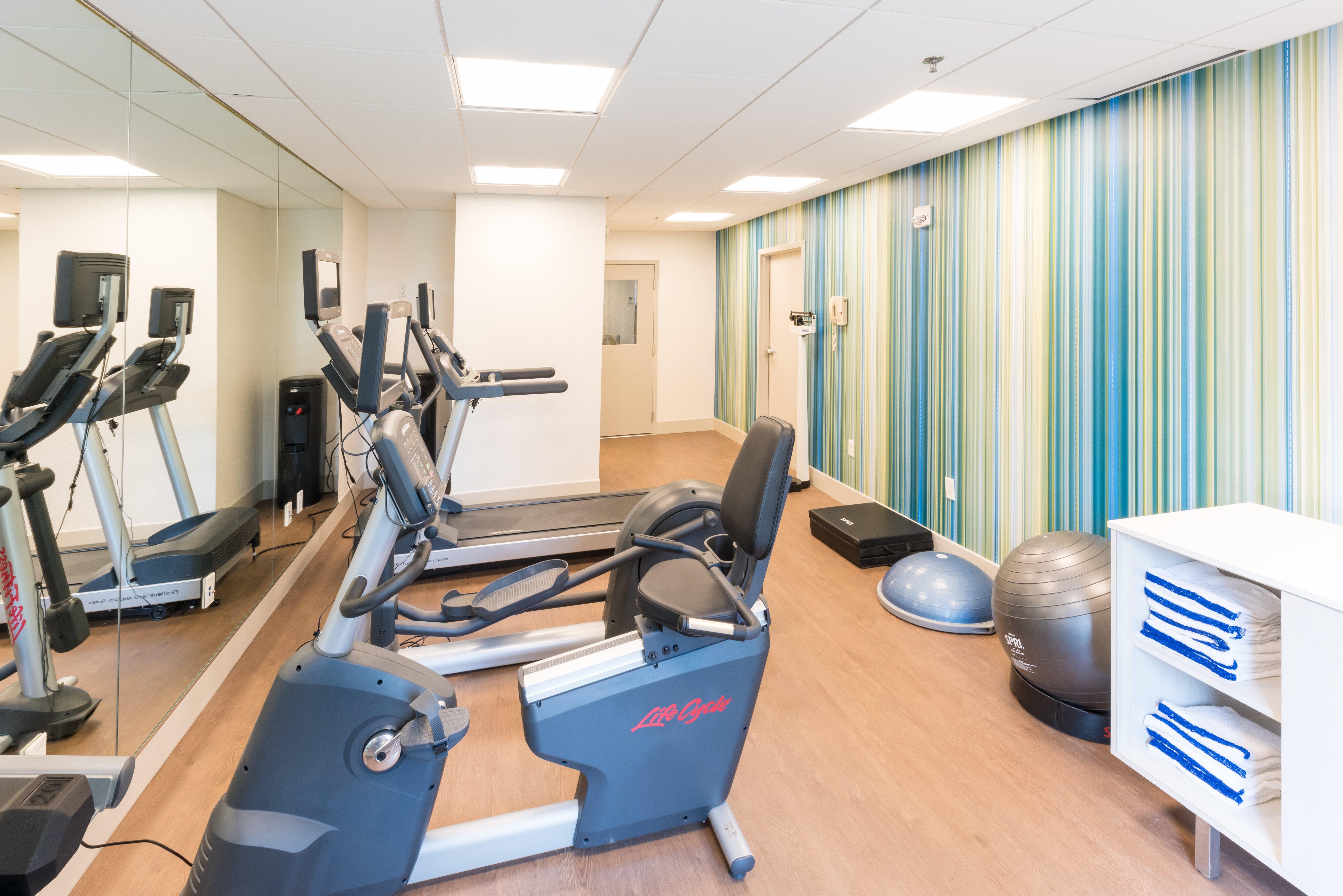 Holiday Inn Express Charleston Us Highway 17 & I-526 By Ihg Exterior photo