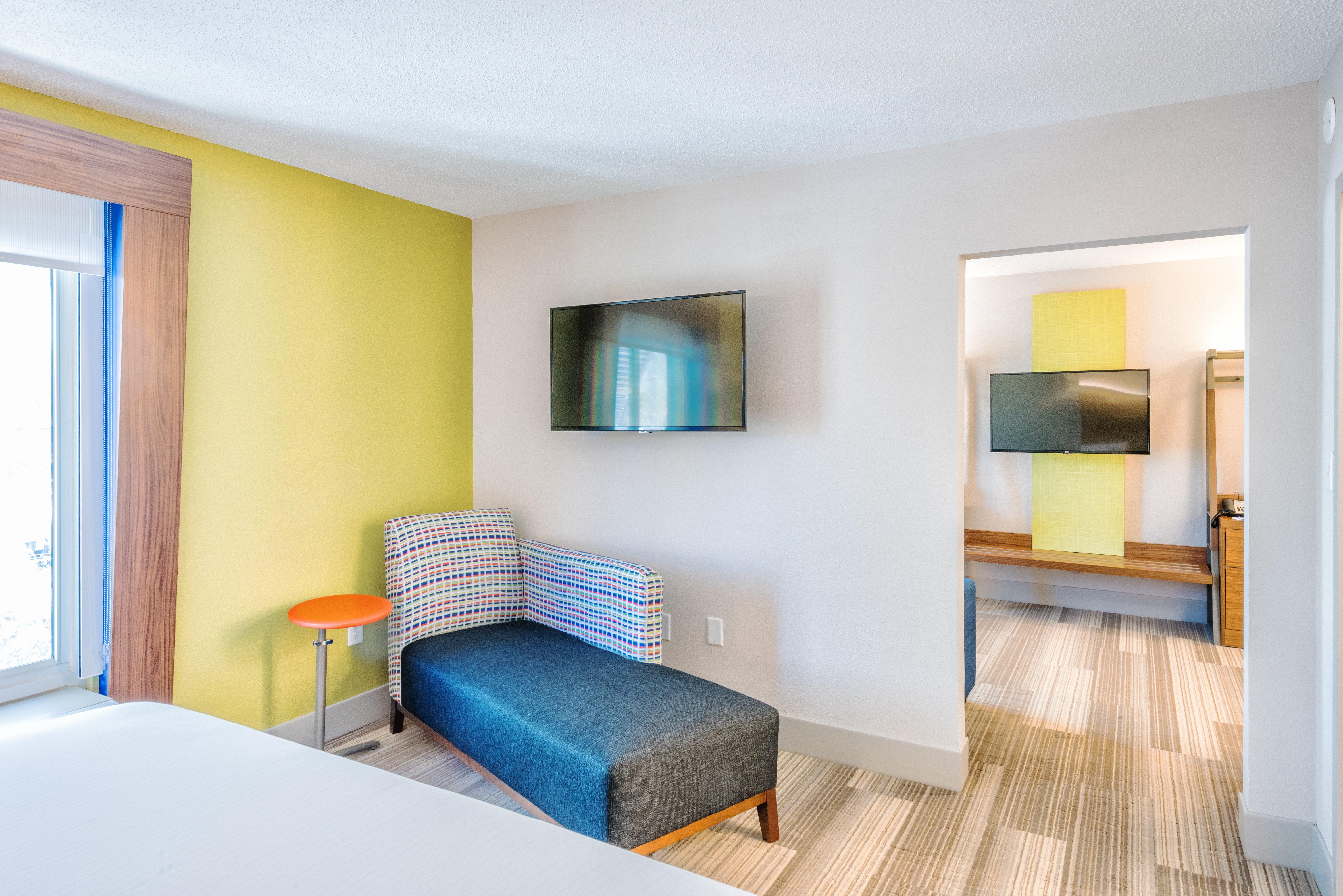 Holiday Inn Express Charleston Us Highway 17 & I-526 By Ihg Exterior photo