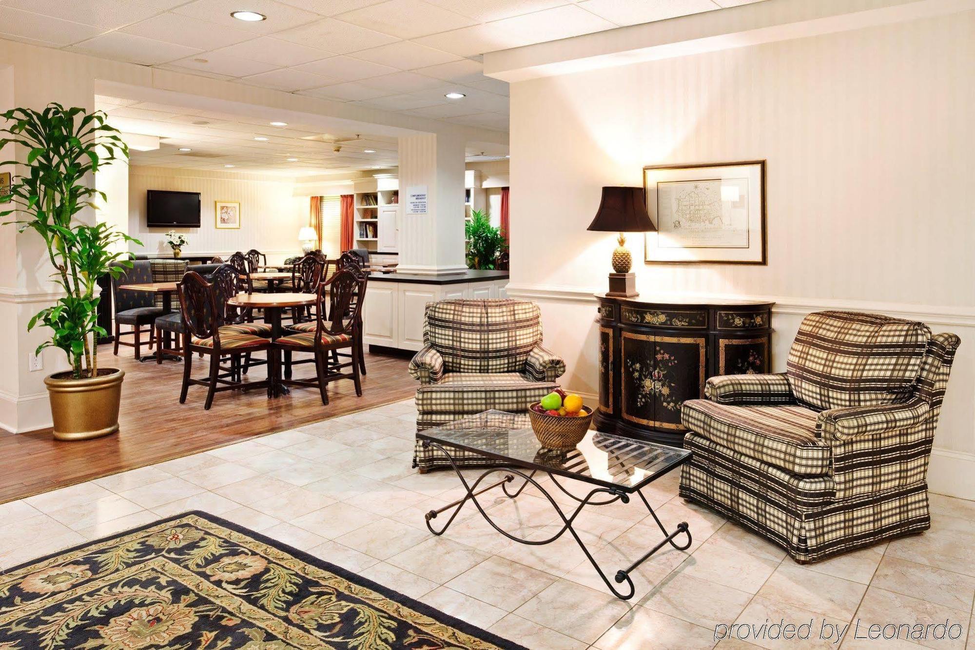 Holiday Inn Express Charleston Us Highway 17 & I-526 By Ihg Exterior photo