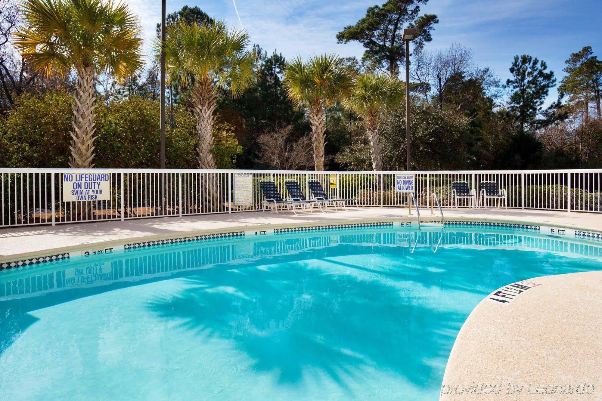 Holiday Inn Express Charleston Us Highway 17 & I-526 By Ihg Exterior photo